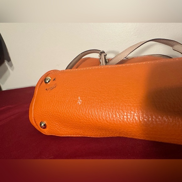 Michael Kors Jet Set tote - Picture 9 of 10